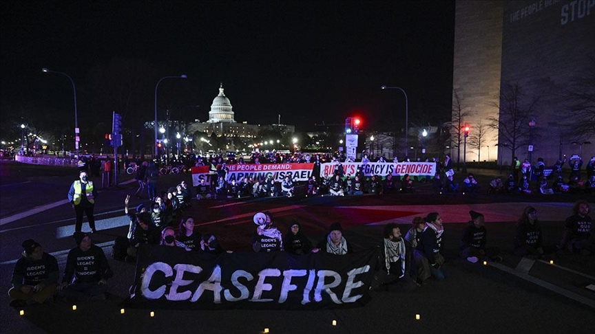 Washington’da Filistin destekçisi göstericiler Biden’ın konvoyunun yolunu kesti