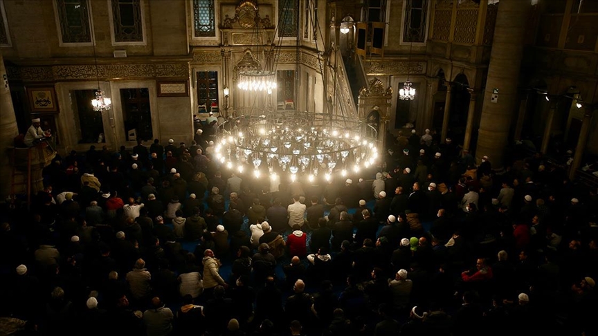 İnegöl’de Ramazan ile birlikte camilere ilgi arttı