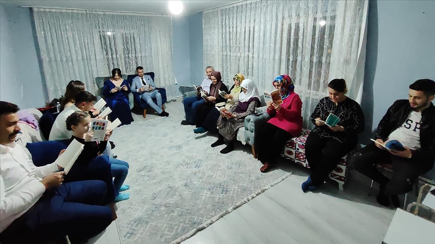 Araştırmacılar, eğitim seviyesi yüksek kişilerin daha yavaş yaşlanabileceğini ortaya koydu