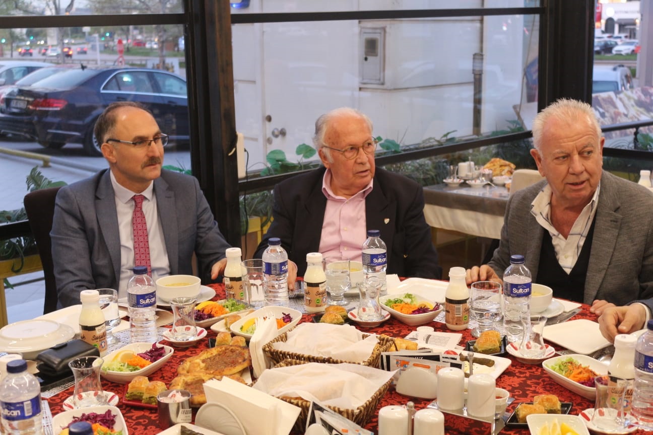 Bursa futbol camiası, BASKF iftarında buluştu