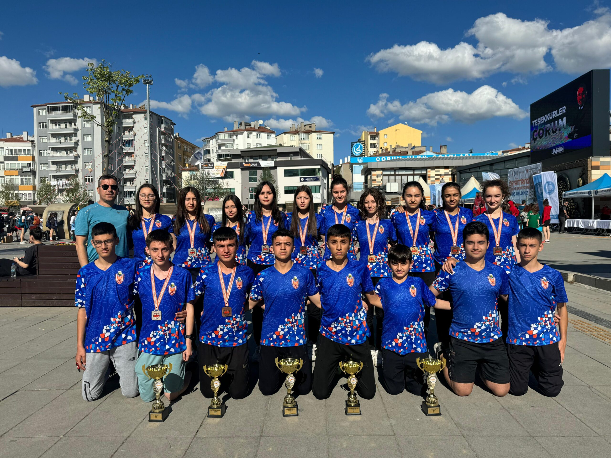 MİLLİ TAKIMIN YARISI İNEGÖL’DEN