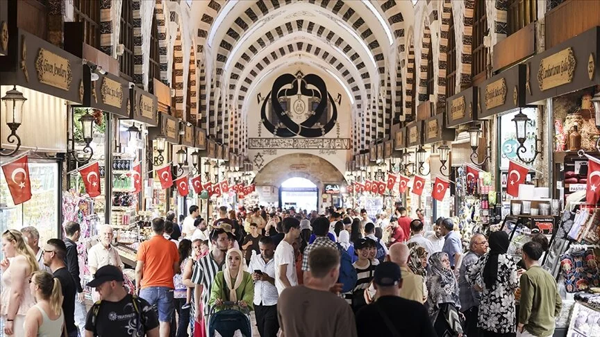 Tüketicilere bayram alışverişinde “fahiş fiyat ve açıkta satılan ürün” uyarısı