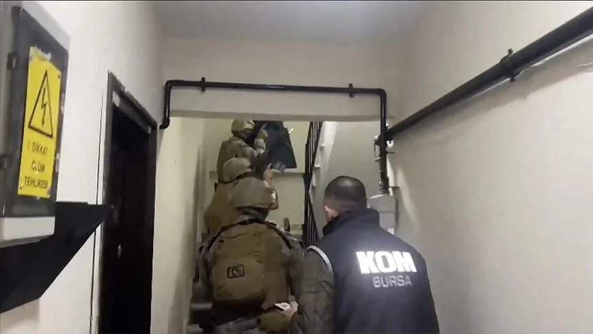 “Mahzen-32” operasyonlarıyla elebaşılığını Hakkı Saral’ın yaptığı organize suç örgütü çökertildi