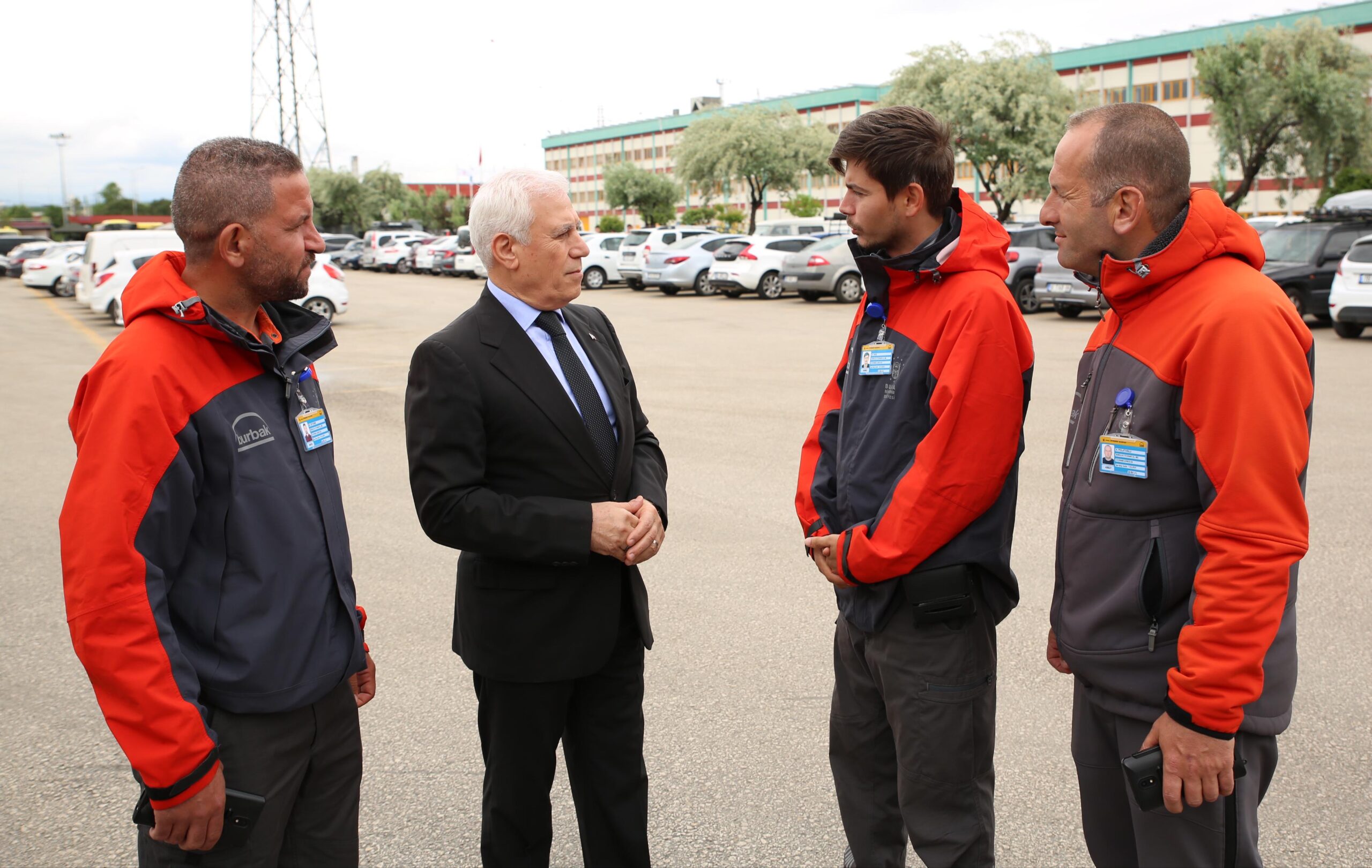 Cadde ve bulvarlarda park ücretine son