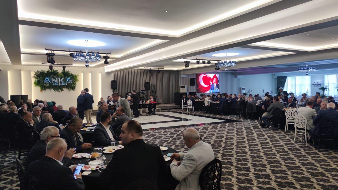 Bozbey, İnegöllü muhtarlar ile bir araya geldi