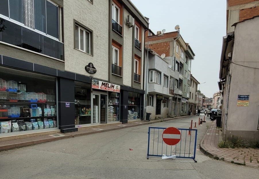 ÇARŞI BÖLGESİNDE YENİ TEK YÖN UYGULAMALARI YAPILDI