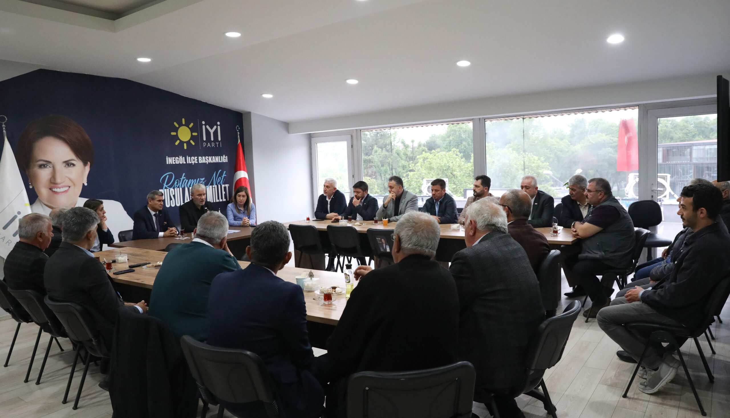 İnegöl’ün il çalıştay raporu, SP ve İyi Parti’ye teslim edildi