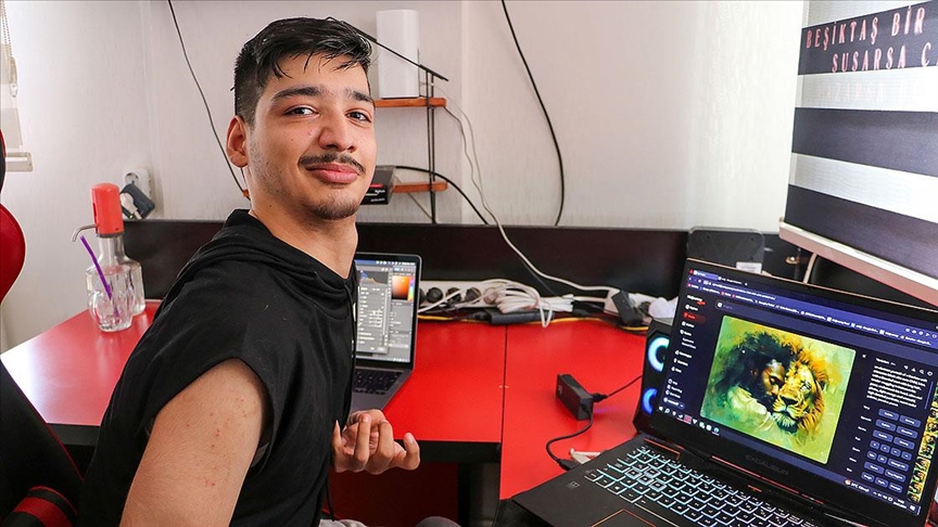 Engelli genç, yapay zeka teknolojisi kullanarak iki parmağı ve sesiyle içerik üretiyor