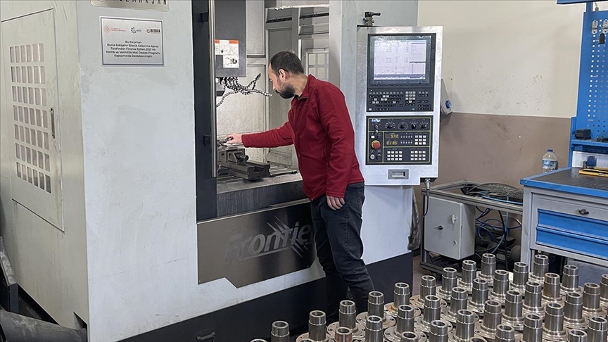 Bursa’da kurulan “hızlı prototipleme merkezi”nde yeni fikirlere kapı aralanıyor