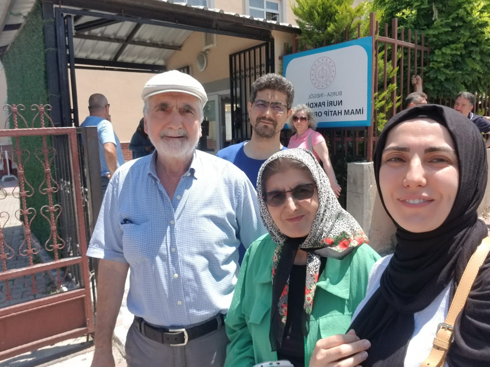 YKS sınavına giren 70 yaşındaki İnegöllü Muazzez Orhan’ın hedefi; İlahiyat Fakültesi