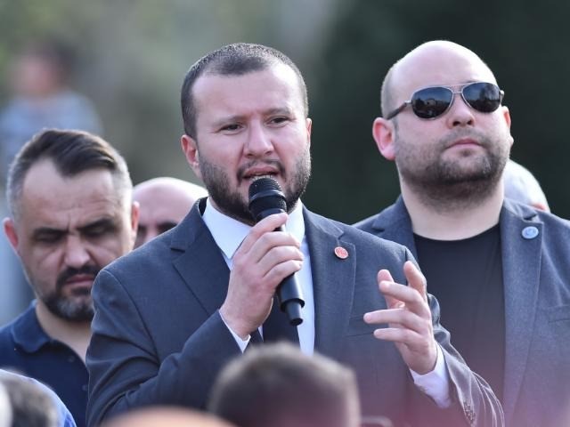 ‘Suriyelilerin geri dönüşlerini destekliyoruz’