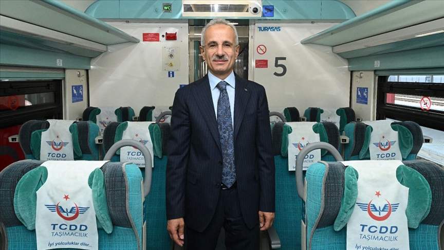 Tren hatlarına Kurban Bayramı için ek seferler konuldu