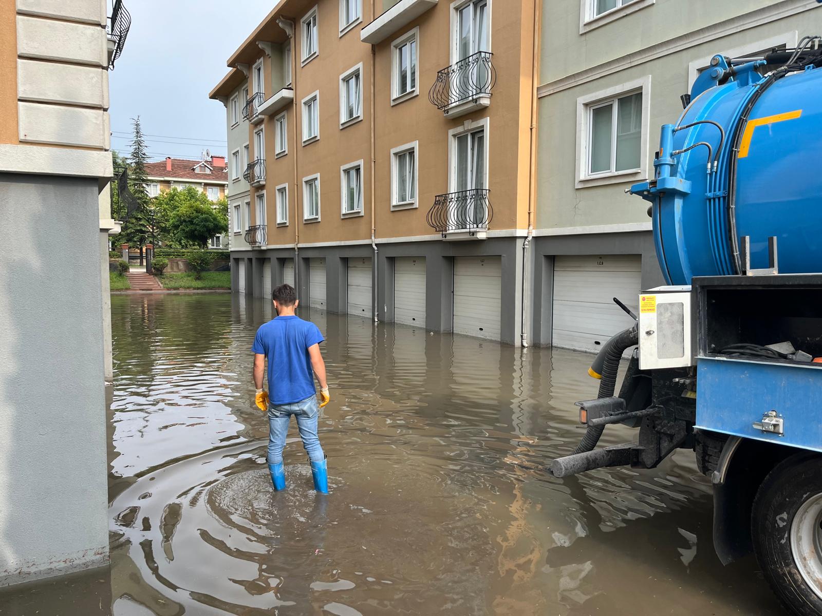 Şahin’den yağış değerlendirmesi ‘Ana arterler ve köprü geçiş güzergâhlarında sorun yok’