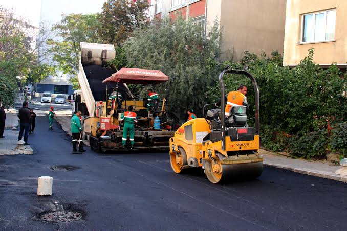 Cumhuriyet Halk Partisi İnegöl İlçe Başkanı Zemci Şahin, İnegöl’e Sıcak Asfalt Müjdesi Verdi