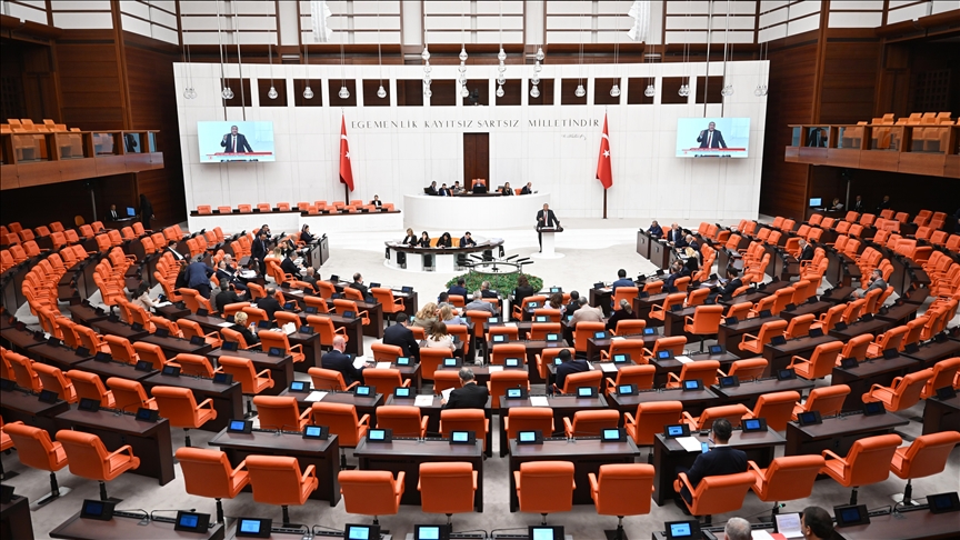 Öğretmenlik Mesleği Kanunu Teklifi, TBMM Milli Eğitim Komisyonunda kabul edildi
