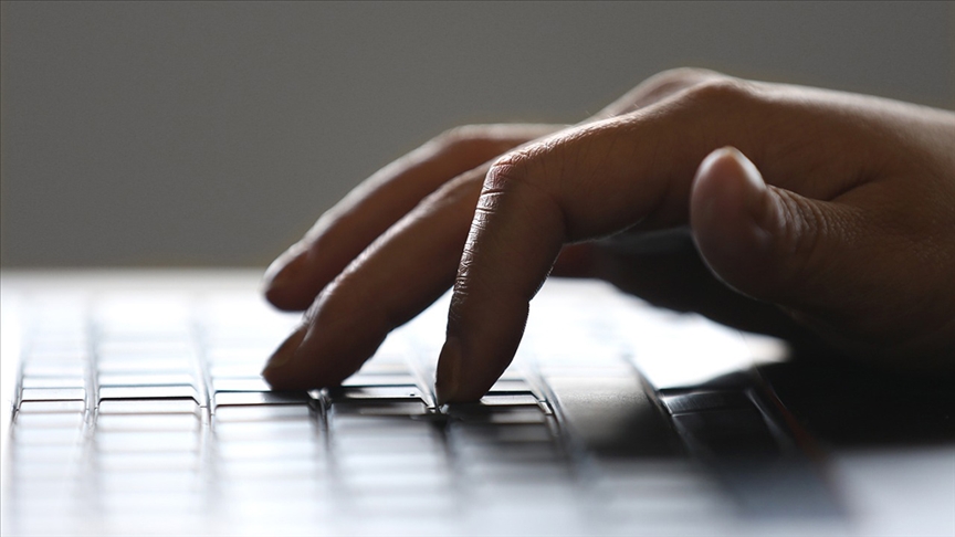 Abonelik hizmeti sunan bazı internet siteleri ve mobil uygulamalar “aldatıcı tasarım” kullanıyor