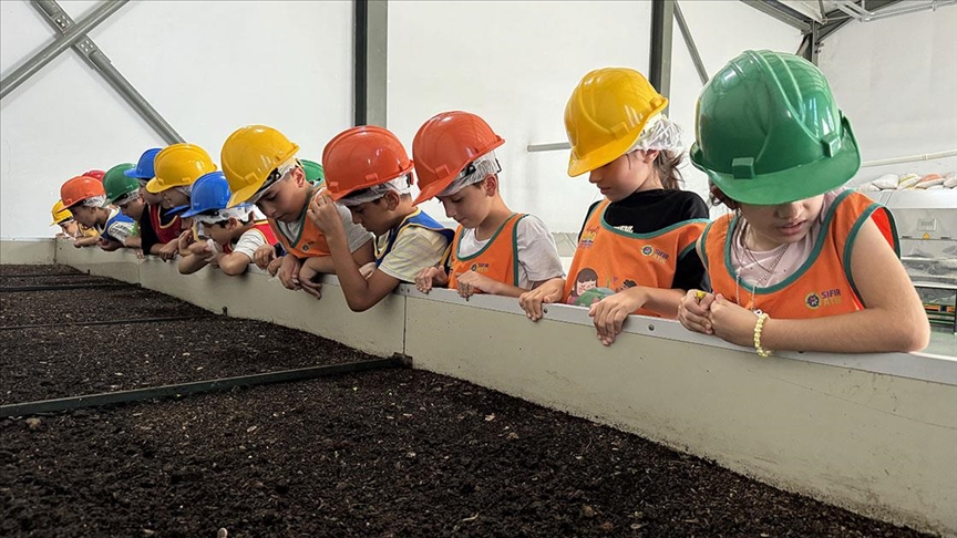 Çocuklar sıfır atık ve geri dönüşümü eğlenerek öğreniyor