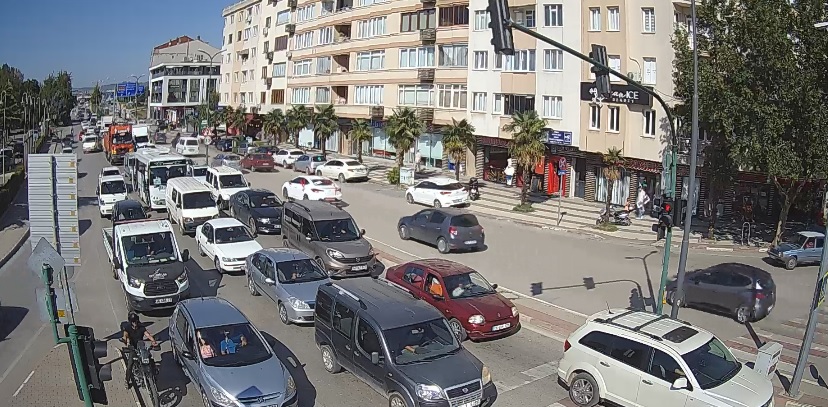 İnegöl’de trafik vatandaşları çileden çıkardı