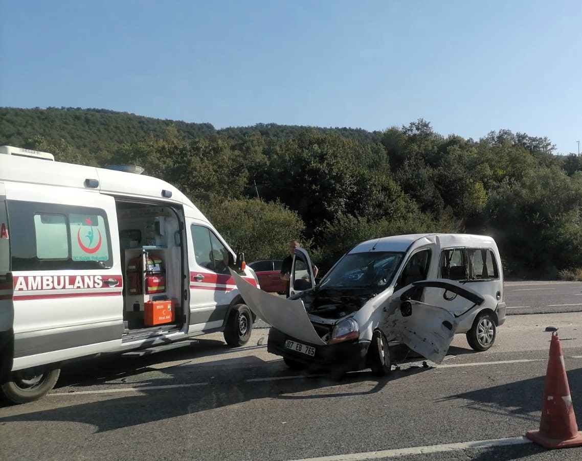 İnegöl yolunda can pazarı