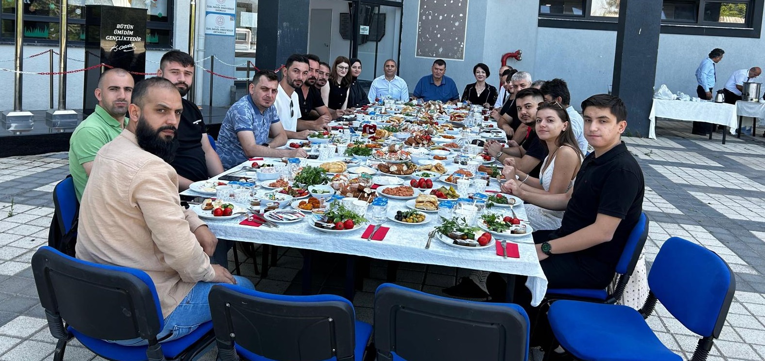 Sınav Koleji İnegöl Kampüsü’nden eğitime katkı