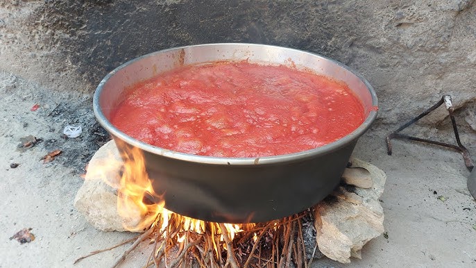 İnegöl’de salça sezonu açıldı