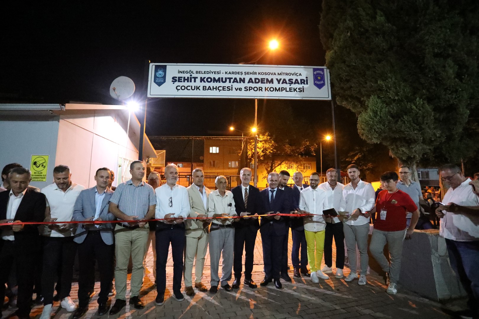 Adem Yaşari Parkı törenle açıldı