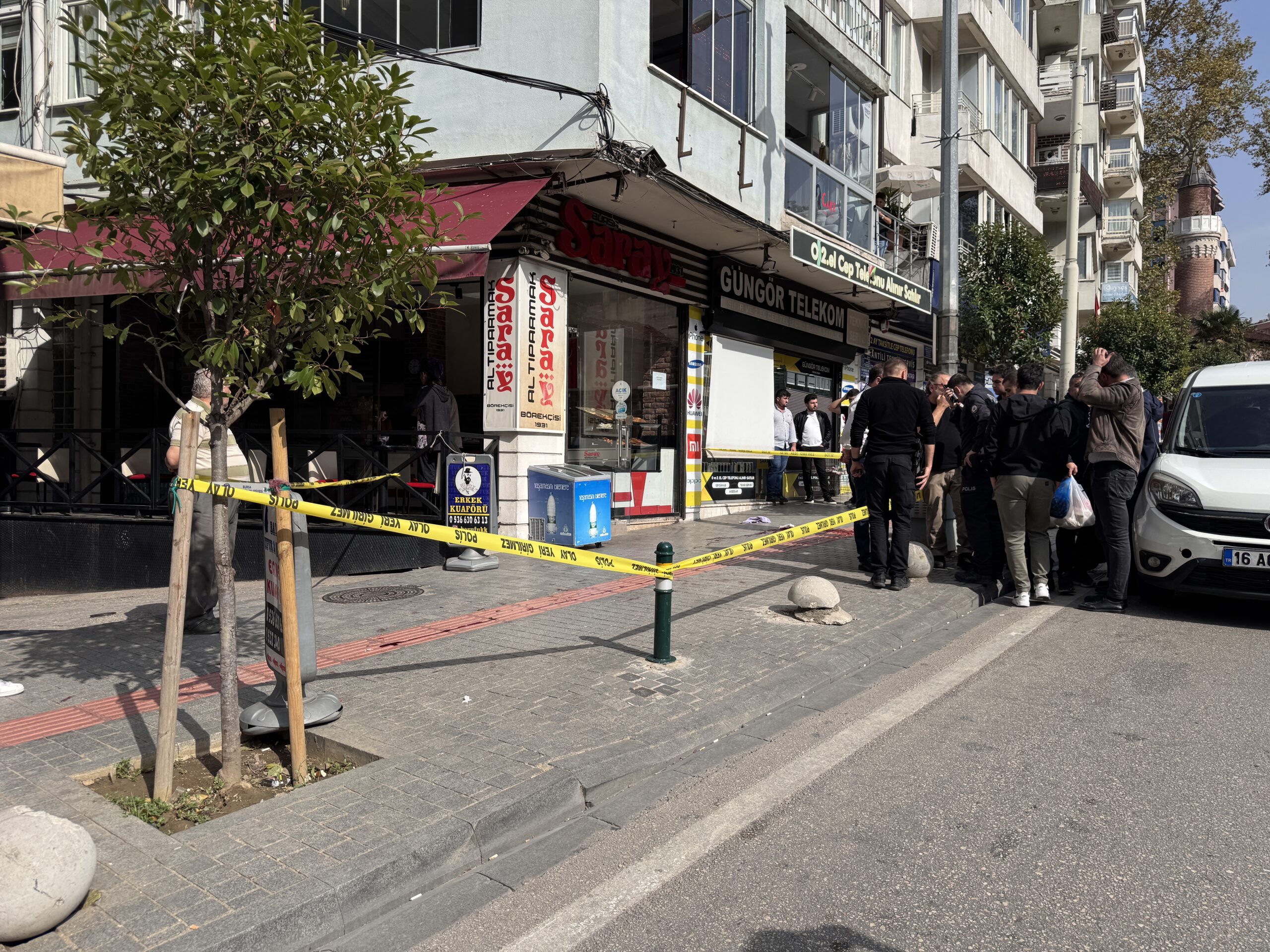 Cezaevinden izne çıkan genç, sokak ortasında infaz edildi