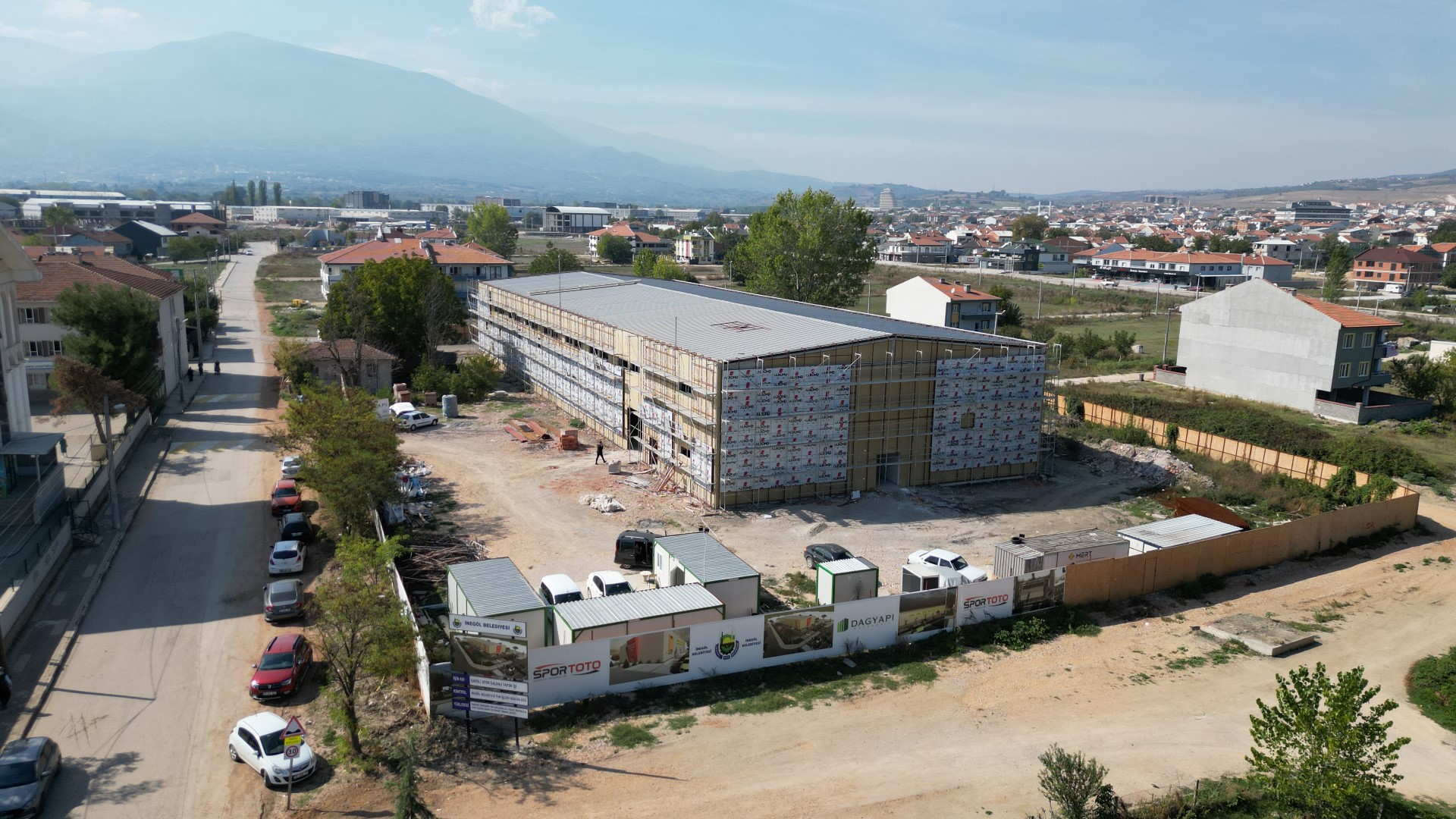 ‘İnegöl’e güzel bir eser kazandırıyoruz’