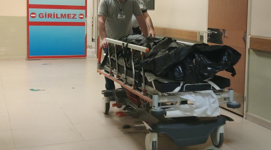 Evinde ölü bulundu