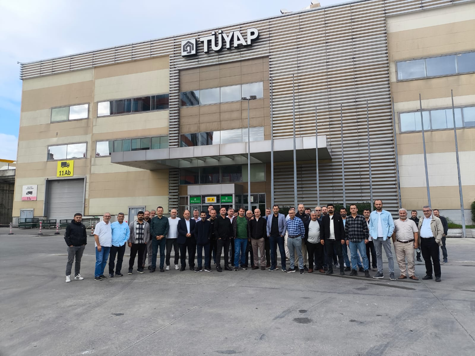 İnegölllü mobilyacılar İstanbul Makine Fuarı’nda