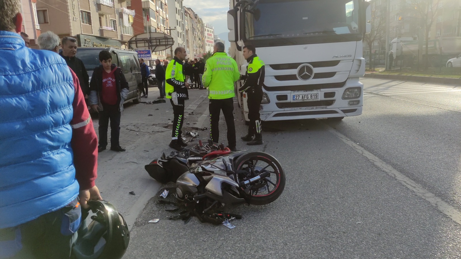 Feci kazada motosiklet sürücüsü yaralandı