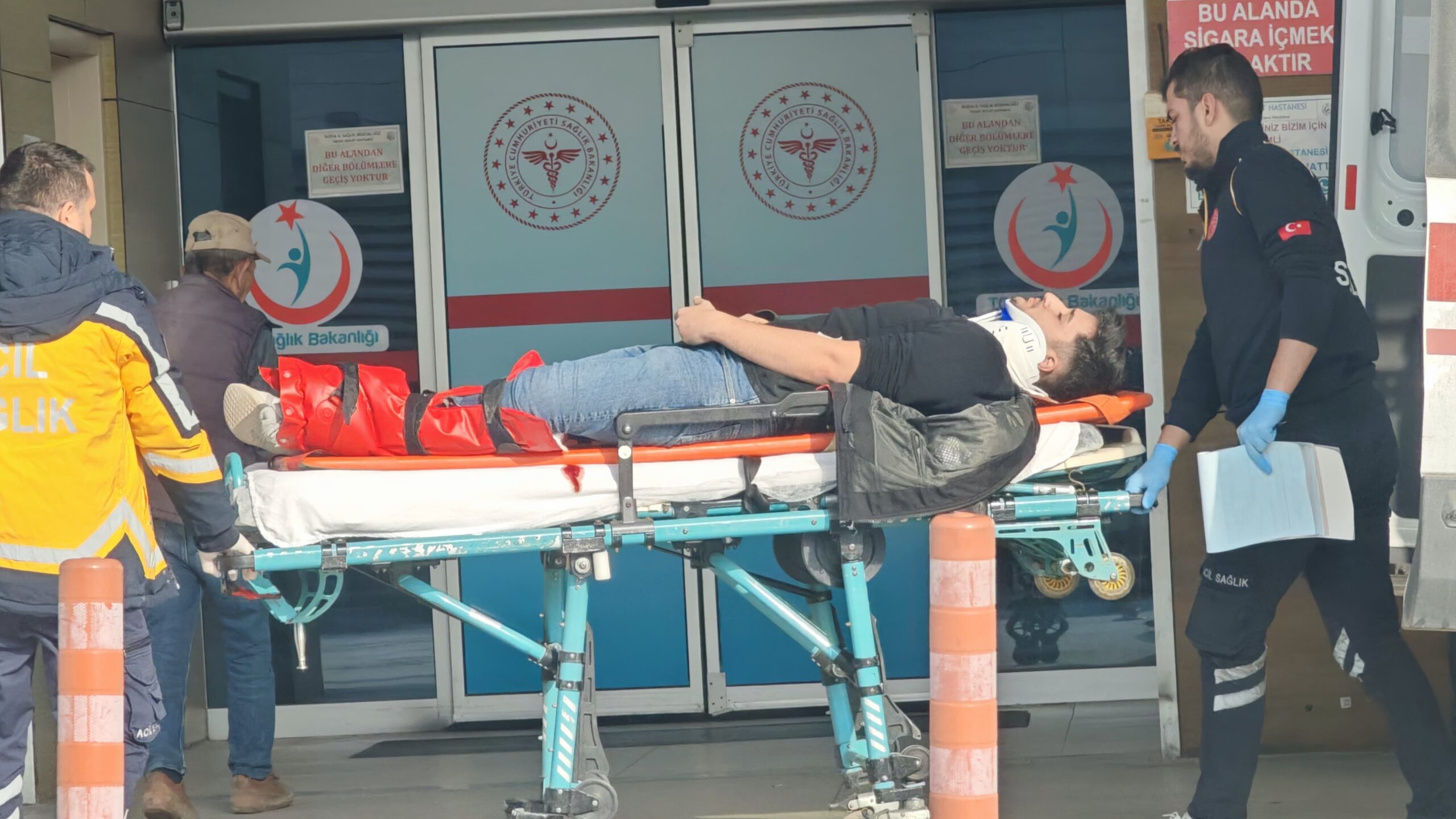 İnegöl’de motosikletten düşen sürücü yaralandı