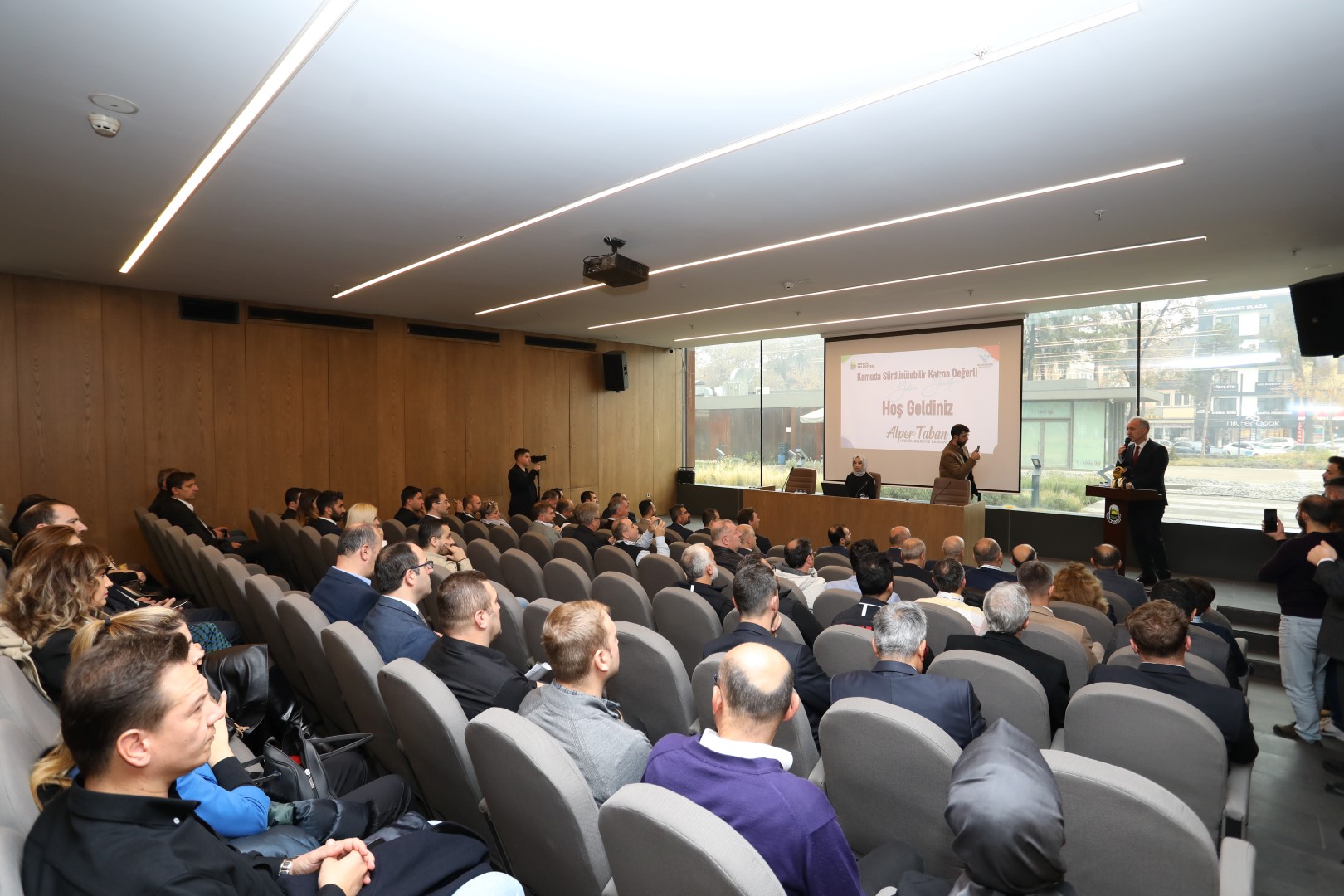 İnegöl Belediyesi’nde 3 yeni ofis kuruldu