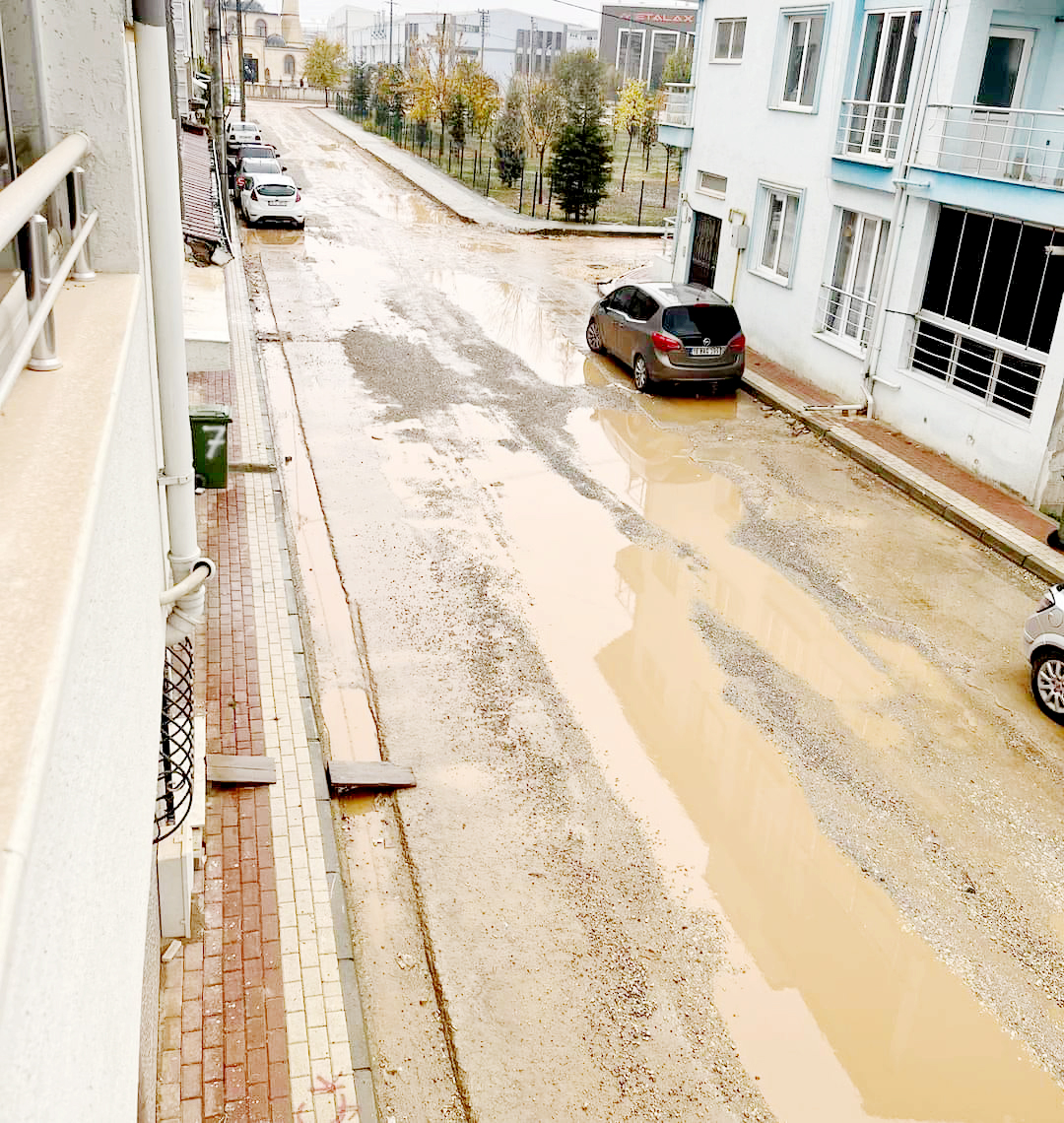 Bursa Büyükşehir Belediyesi, çamur, çukur…