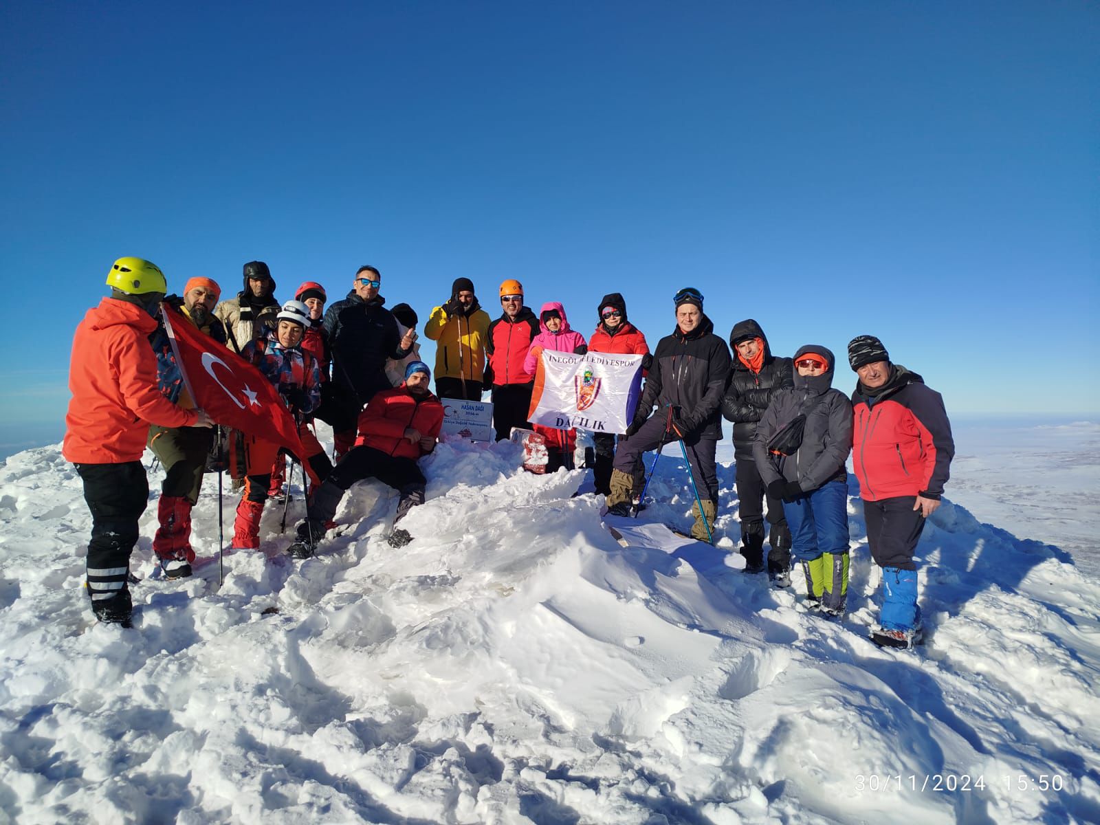 İNEGÖLLÜ DAĞCILAR HASAN DAĞI ZİRVESİNE YÜRÜDÜ