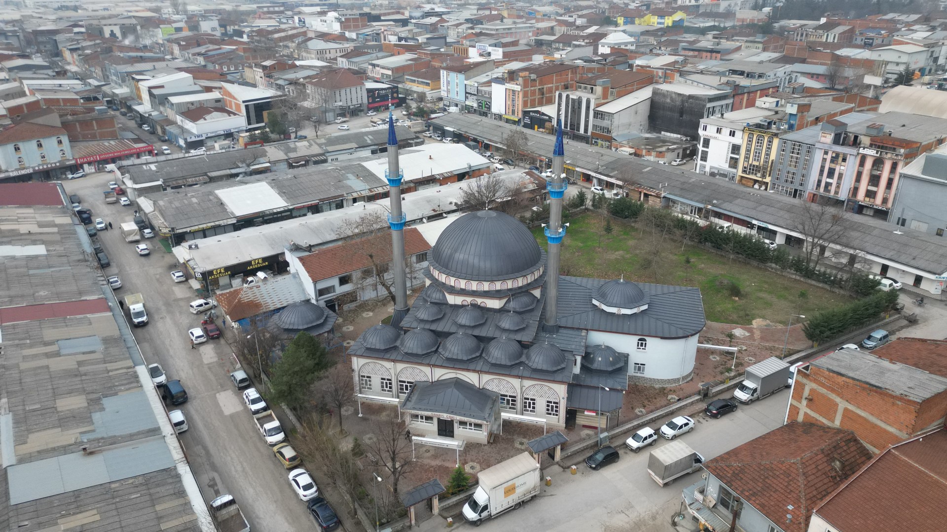 İnegöl Belediyesi’nden çeyrek asırlık kandil geleneğine katkı