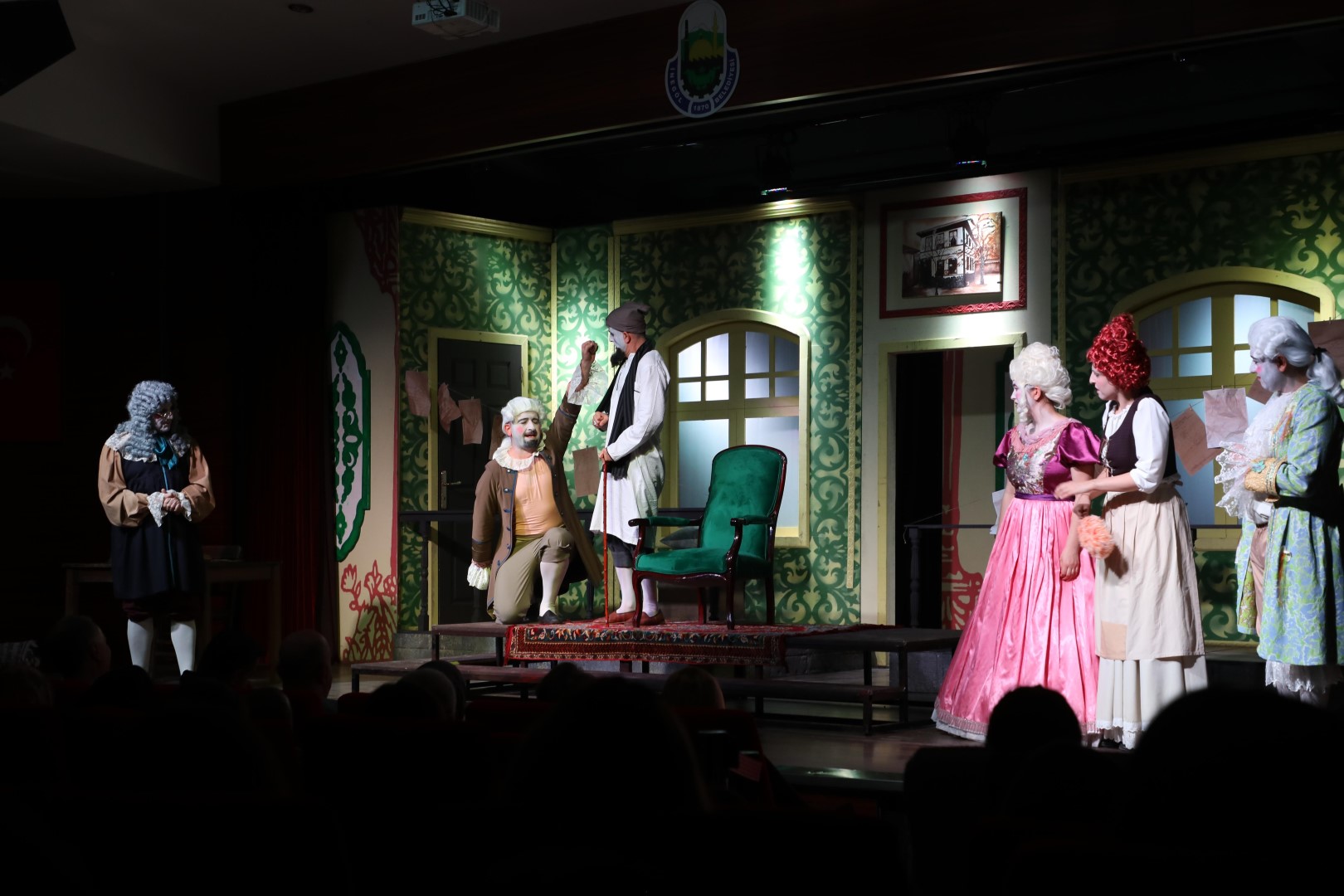 Hastalık hastası seyirciyle buluştu