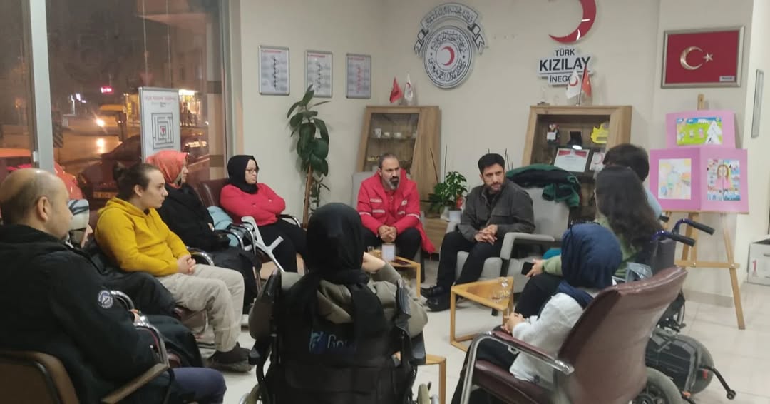 İnegöl Kızılay Engelsiz Kulübü kuruldu