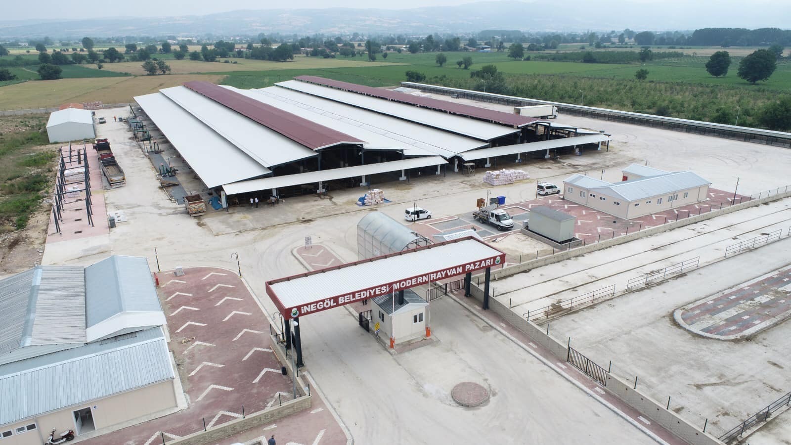 İnegöl Hayvan Pazarı Geçici Olarak Kapatıldı