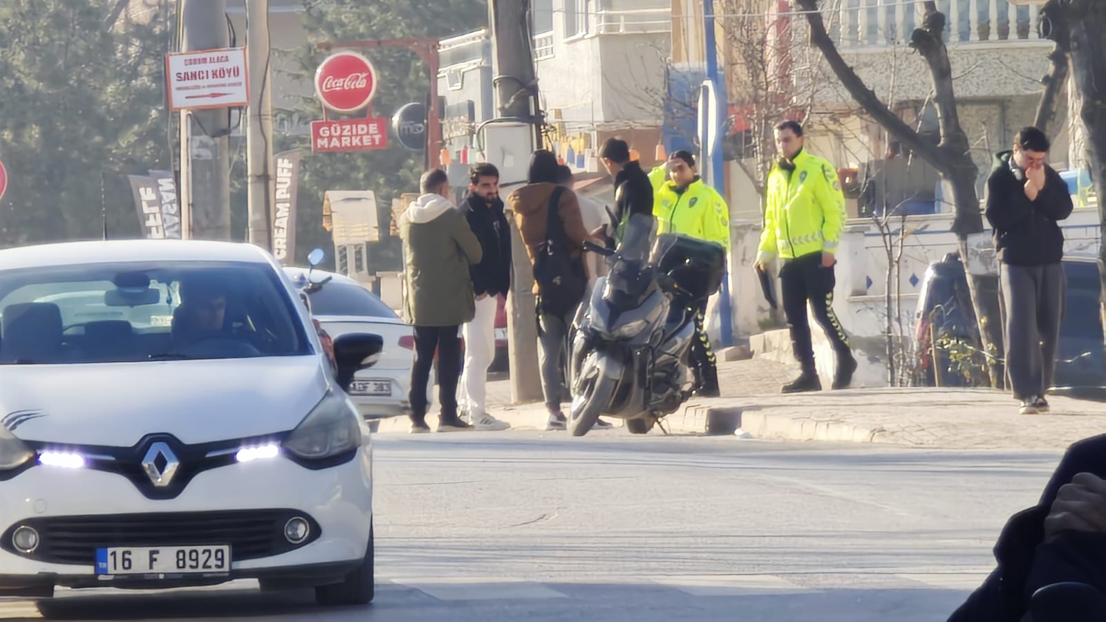 Her şey bir anda oldu