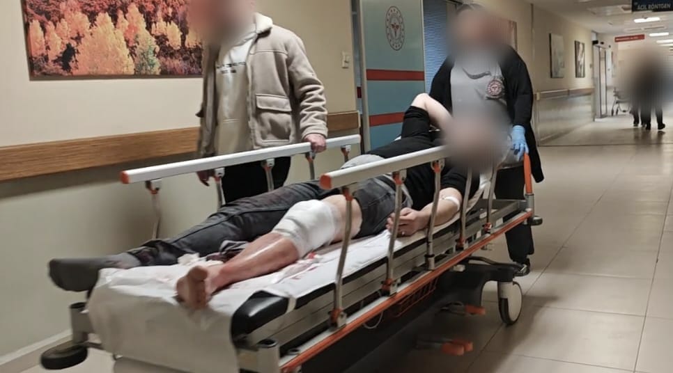 Motosiklet üzerinden ateş açıldı, 1 genç kanlar içinde kaldı