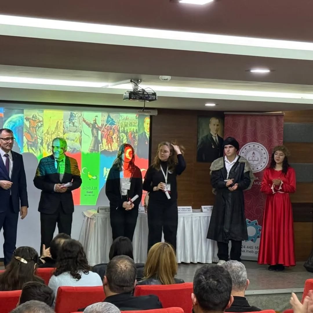 İnegöl’de “Ötüken’den Manas’a Türk Destanları ve Kutadgu Bilig” paneli düzenlendi