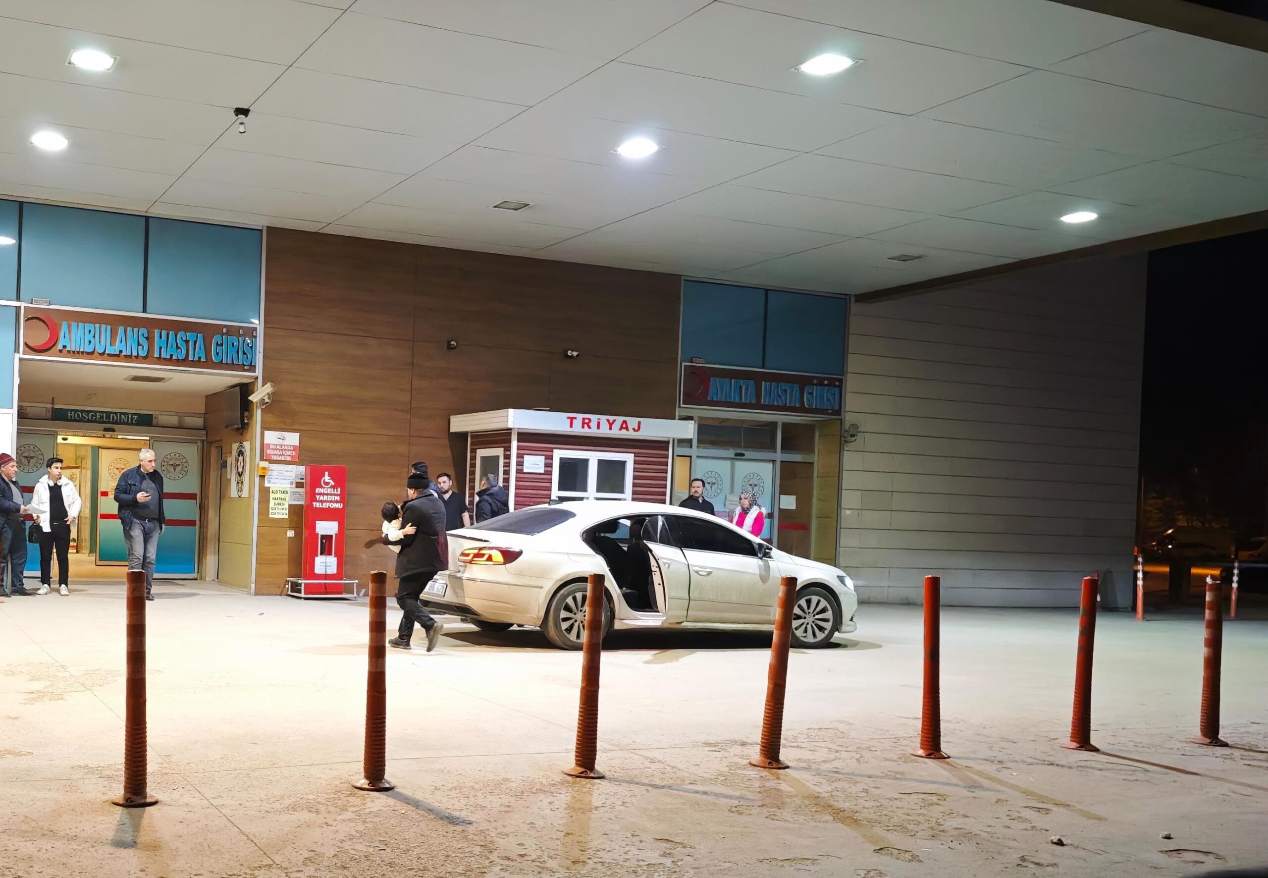 Otomobilin çarptığı çocuk yaralandı