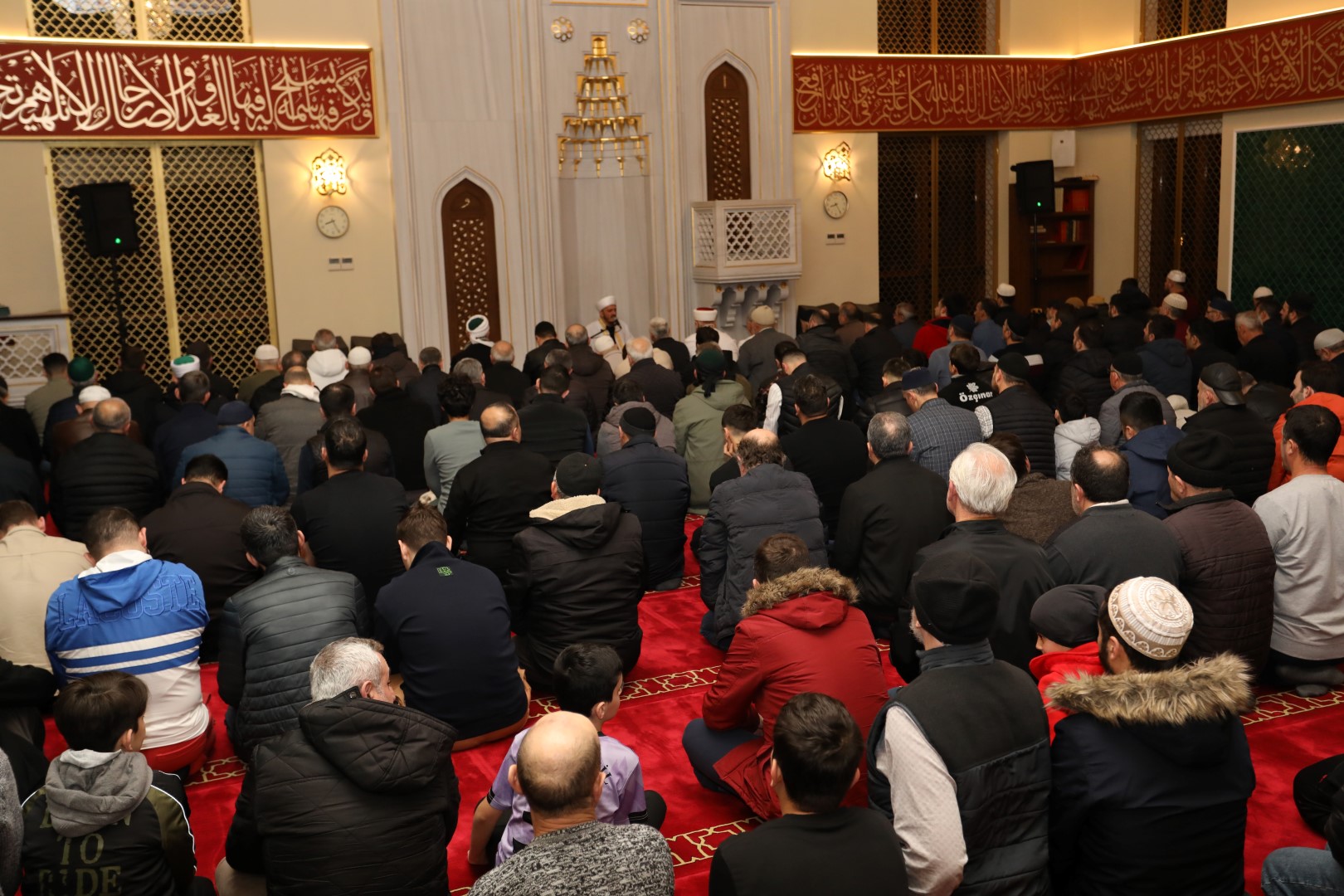 İnegöl’de teravih programları devam ediyor