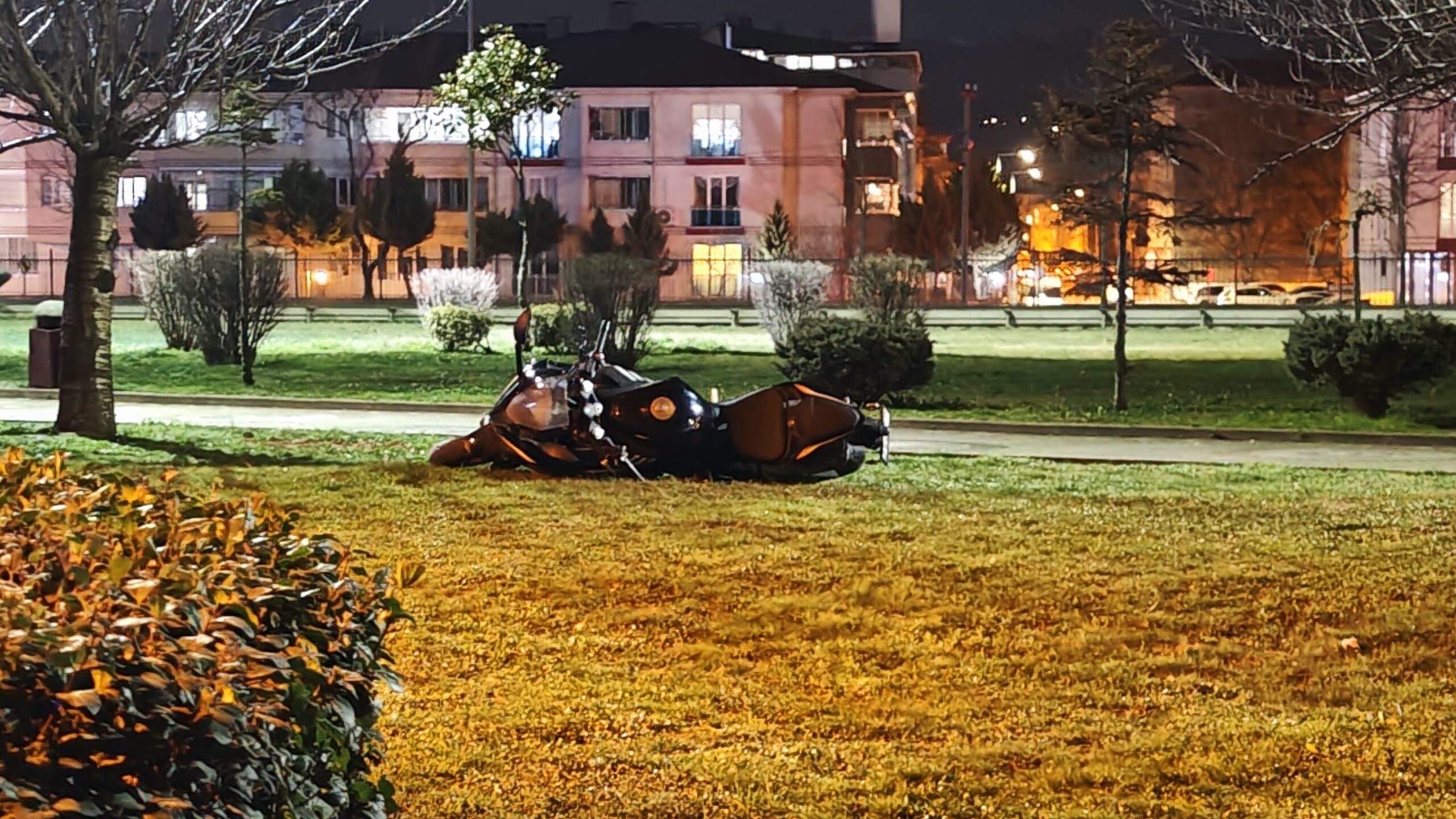 Parka motosiklet kullanırken hastanelik oldu