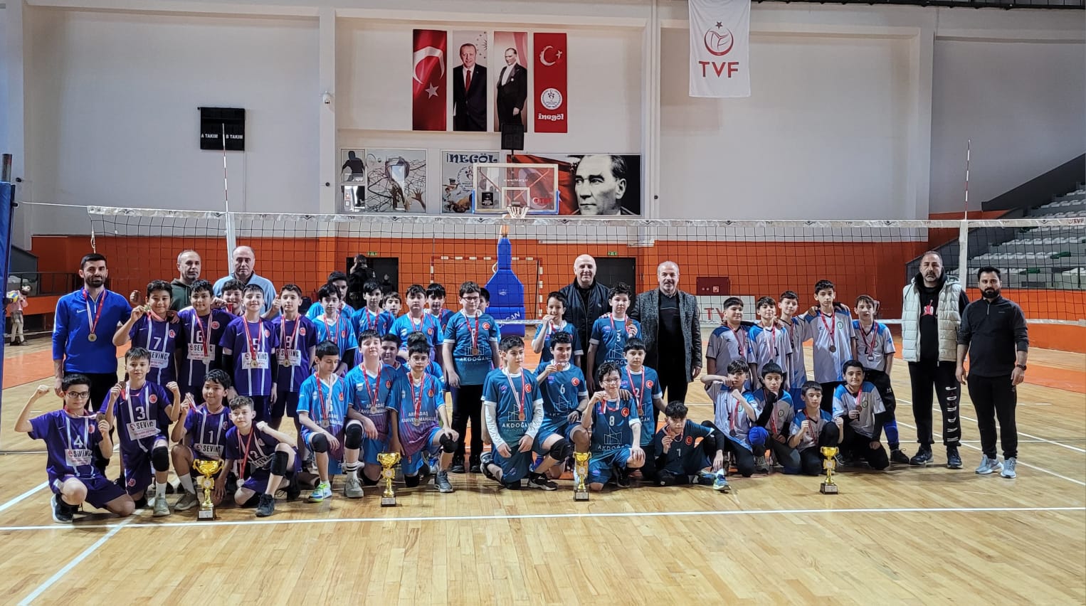 İnegöl’de okul sporları 2. küme voleybol müsabakaları tamamlandı