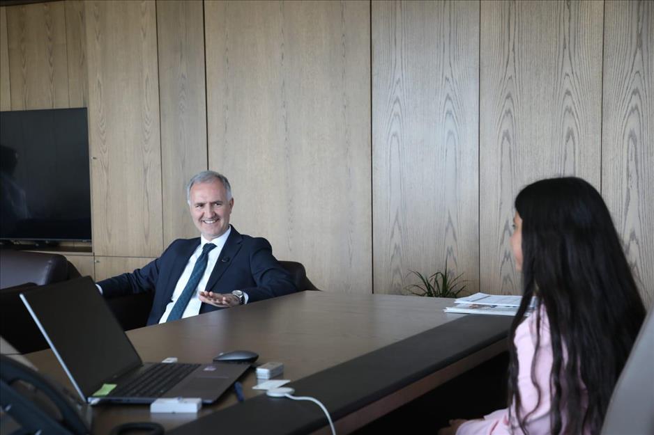 Bakan Taban, koltuğunu devretti