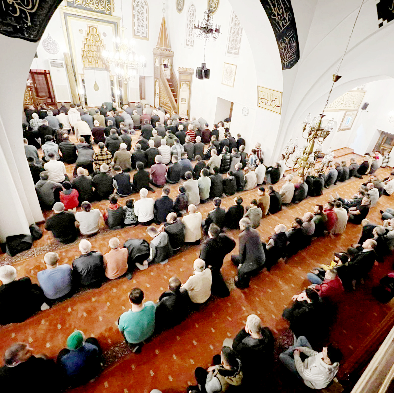 İshakpaşa Camii’nde gelenek sürüyor