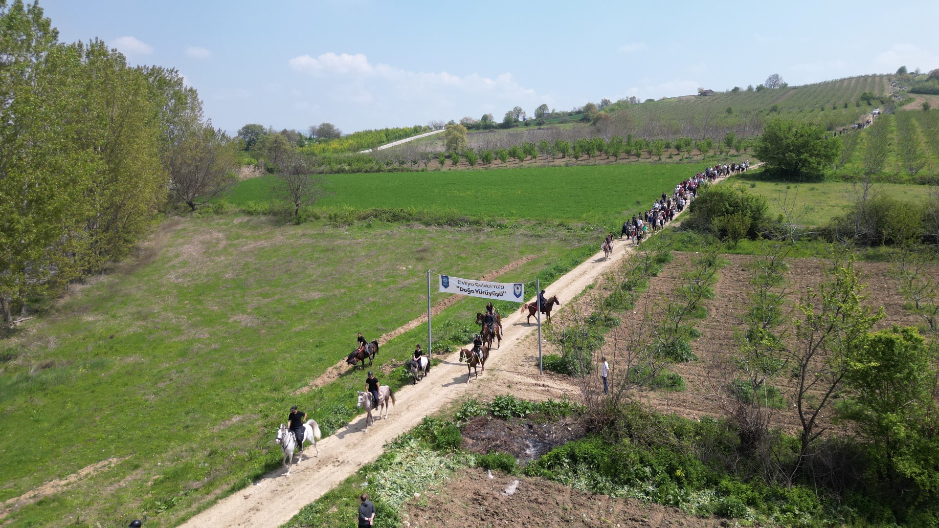 İnegöl Belediyesi’nden tarihi doğa yürüyüşü