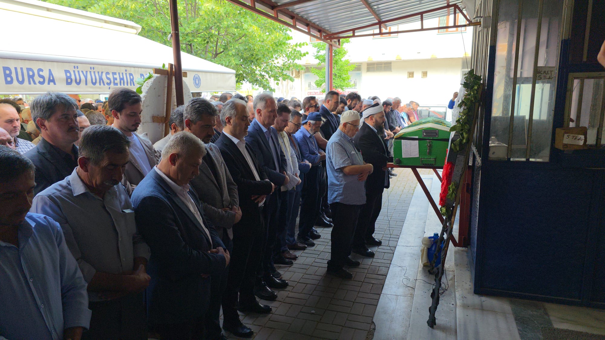 İnegöllü muhtar son yolculuğuna uğurlandı